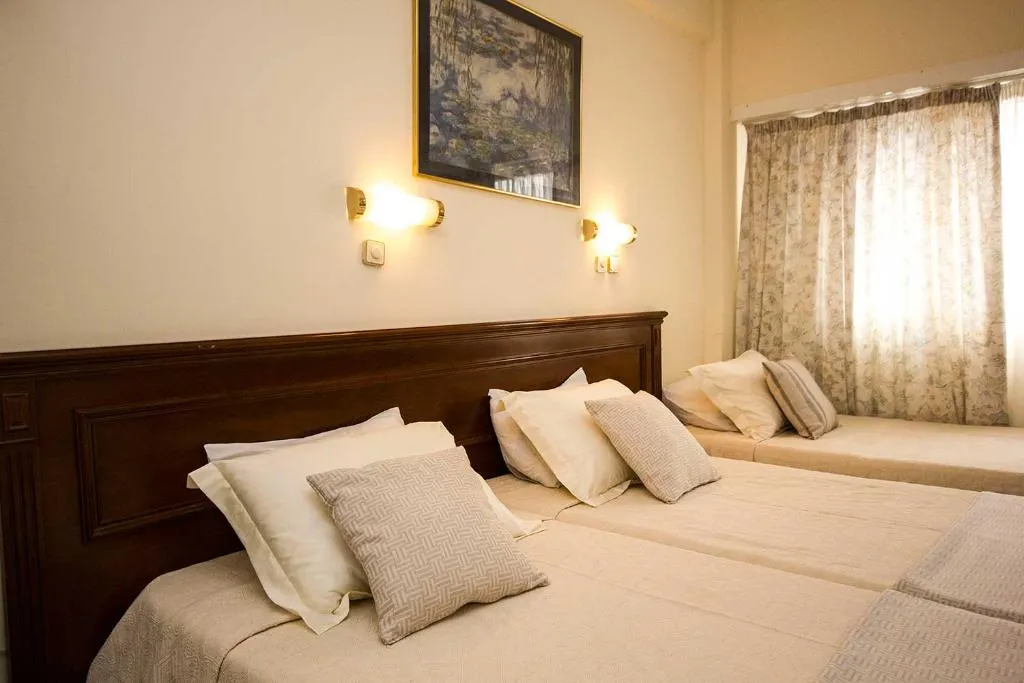 TRIPLE STANDARD Room, Hellinis, Athens
