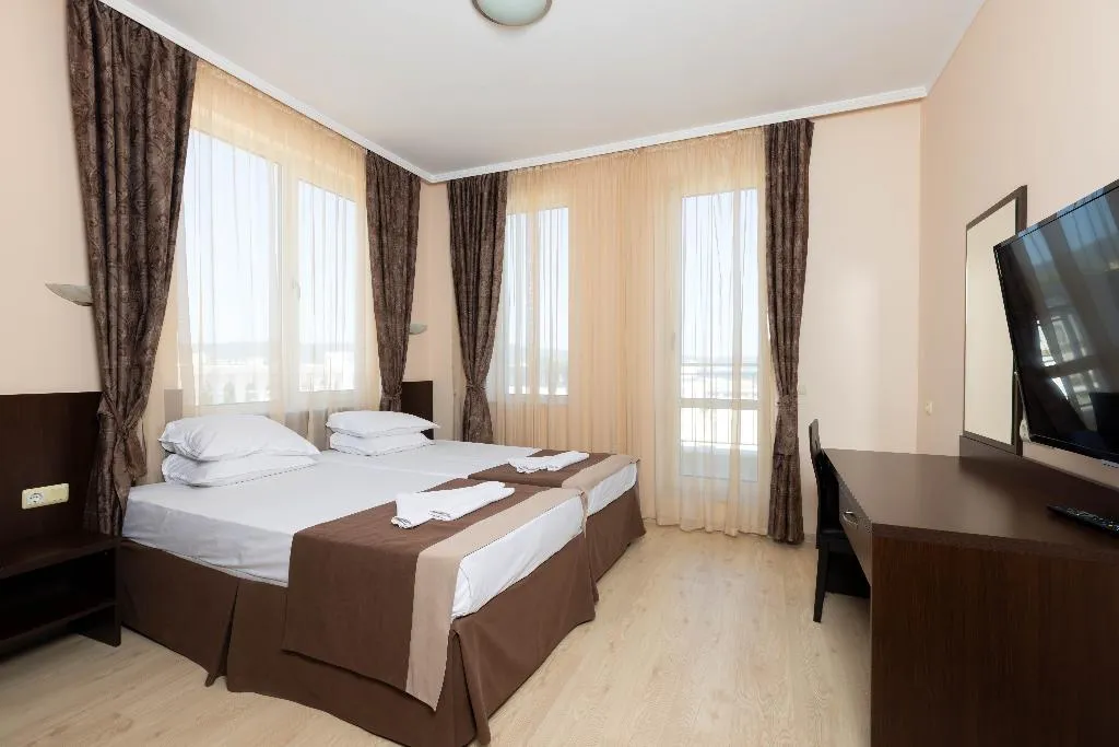 APARTMENT DELUXE TWO BEDROOM Room, Rome Palace Deluxe - All Inclusive Premium, Bourgas