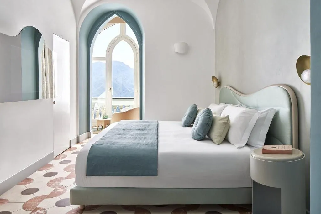 Room, Palazzo Avino, Naples