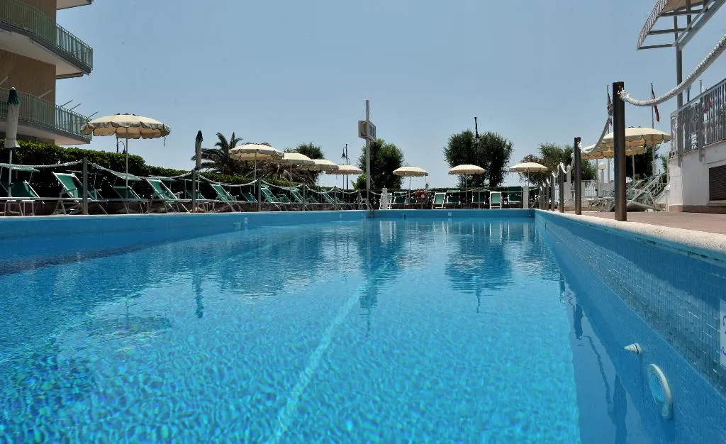 Pool, Pietra Di Luna, Naples