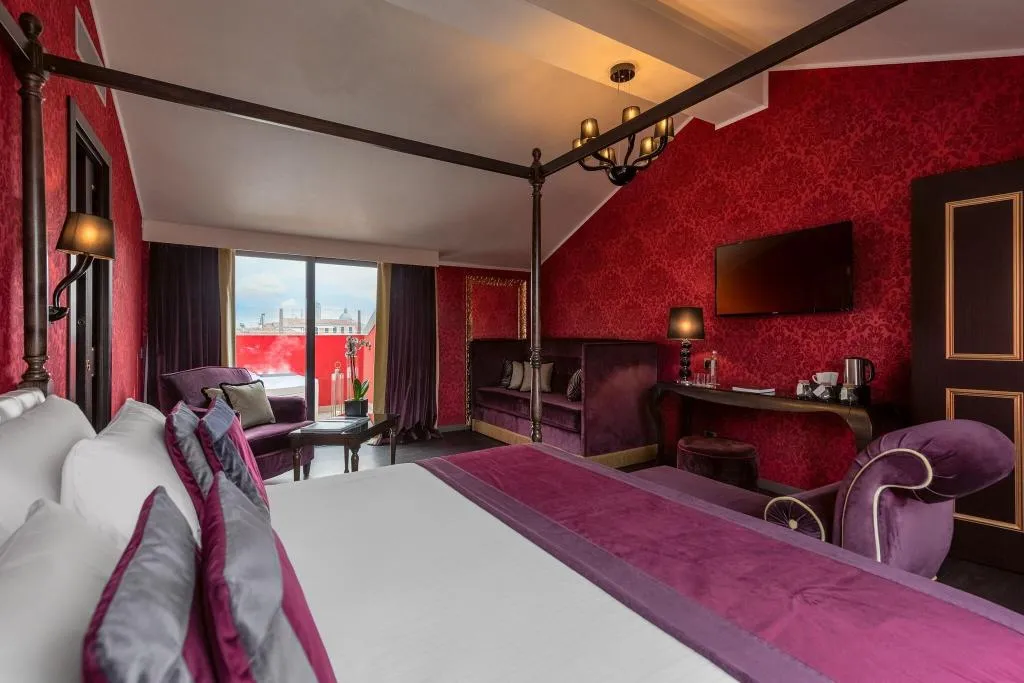 Room, Carnival Palace, Venice