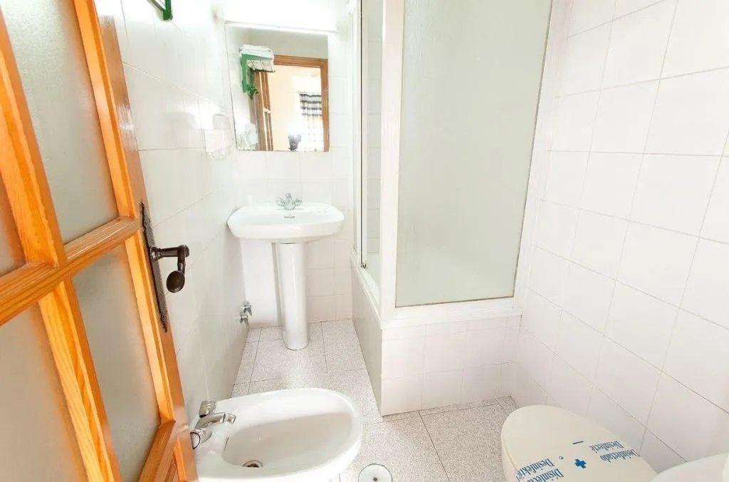 Room, Hostal Estacia N Almeria, Costa Almeria