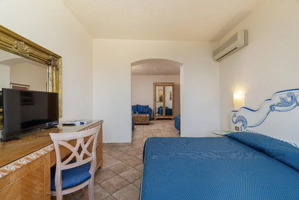 QUADRUPLE STANDARD Room, Club Esse Palmasera Resort, Olbia