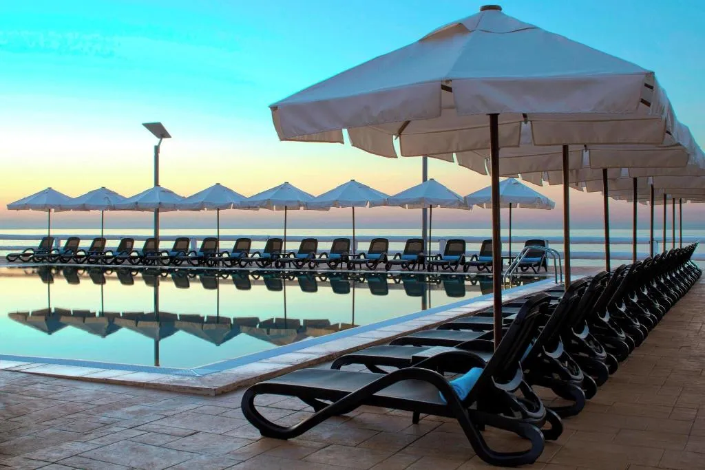 Pool, Westin Dragonara Resort, Malta