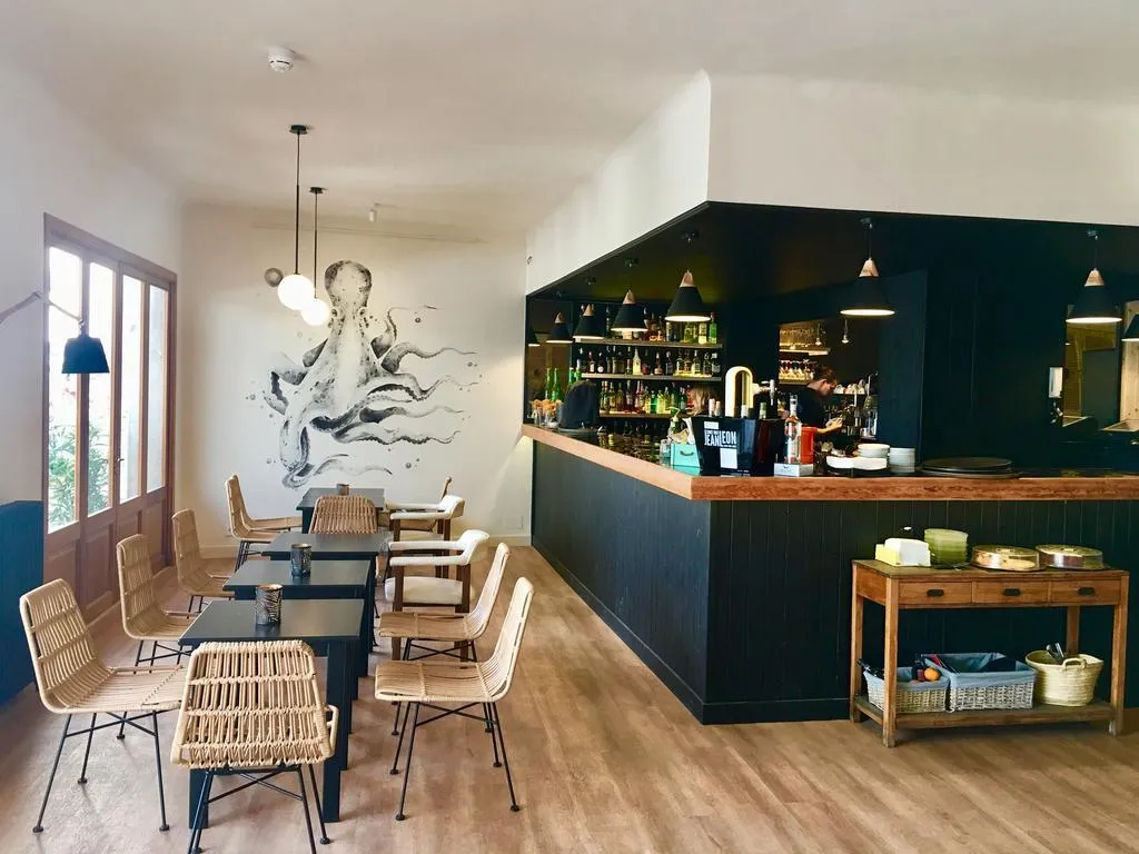Bar, Miramar, Majorca