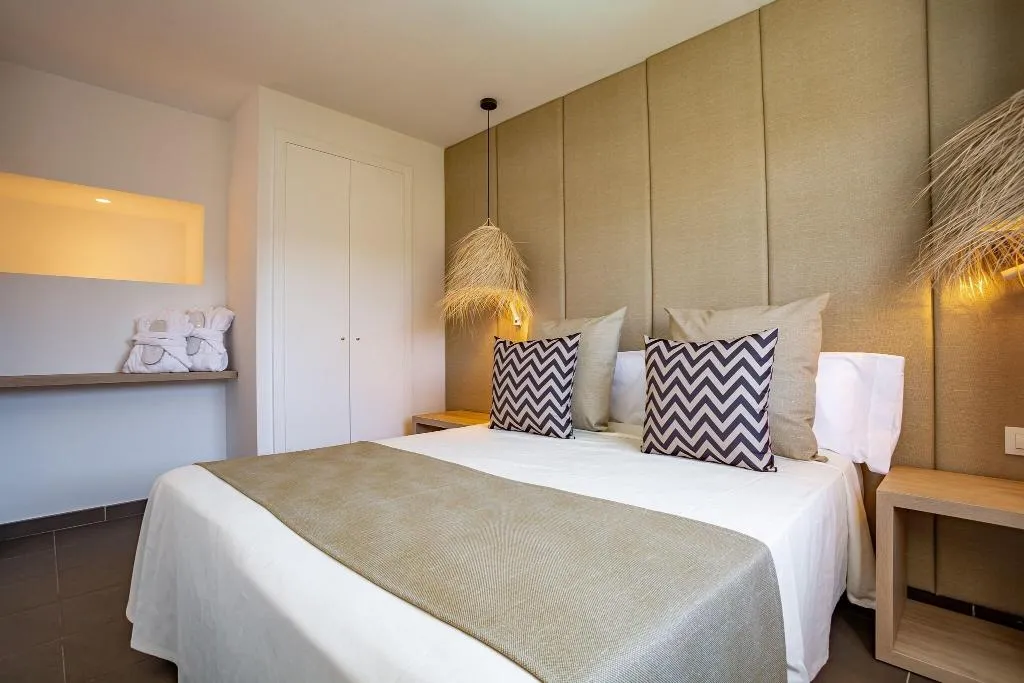 JUNIOR SUITE WITH DOUBLE BED Room, Migjorn Ibiza Suites And Spa, Ibiza