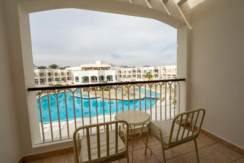 DOUBLE SUPERIOR POOL VIEW Room, JAZ Neo Sharks Bay, Red Sea Riviera