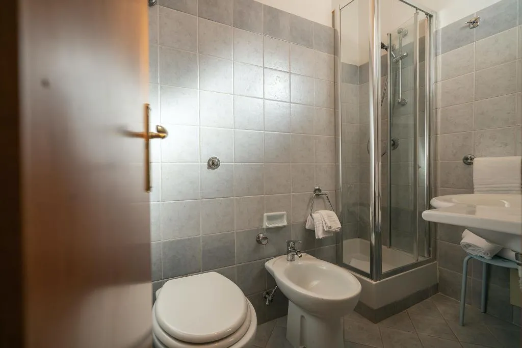 QUADRUPLE STANDARD Room, Palace Hotel, Naples