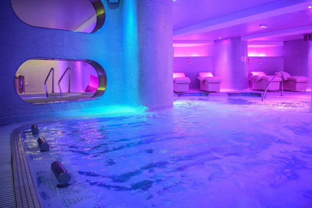 Sports and Entertainment, Ambassador Playa II, Costa Blanca
