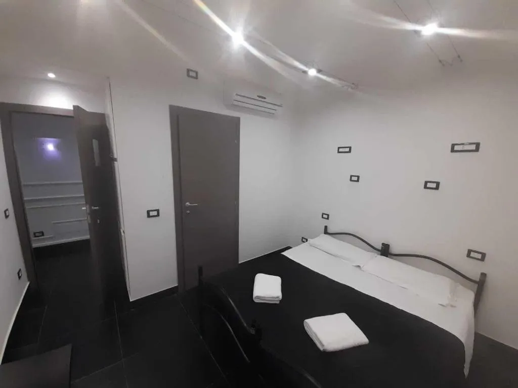 Room, Palace Rome, Rome
