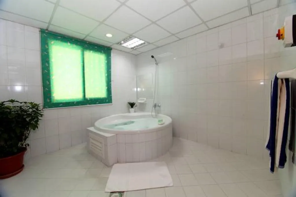 Sports and Entertainment, Florida (ex. Flora) City Hotel Apartments, Dubai