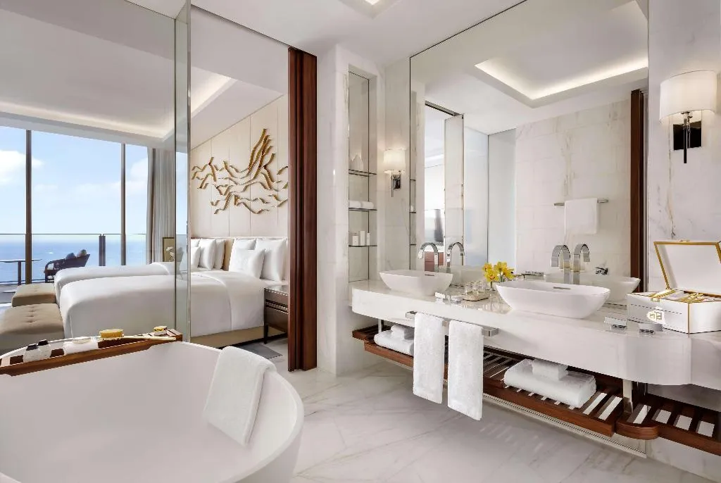 DOUBLE WITH VIEWS Room, Atlantis, The Royal, Dubai