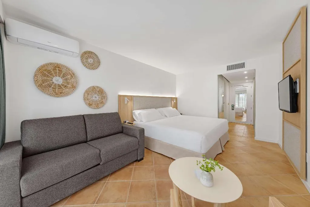 Room SUPERIOR OCEAN FRONT Room, Occidental Cala Viñas, Majorca