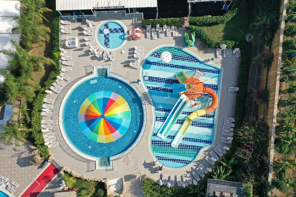 Pool, Haydarpasha Palace, Antalya