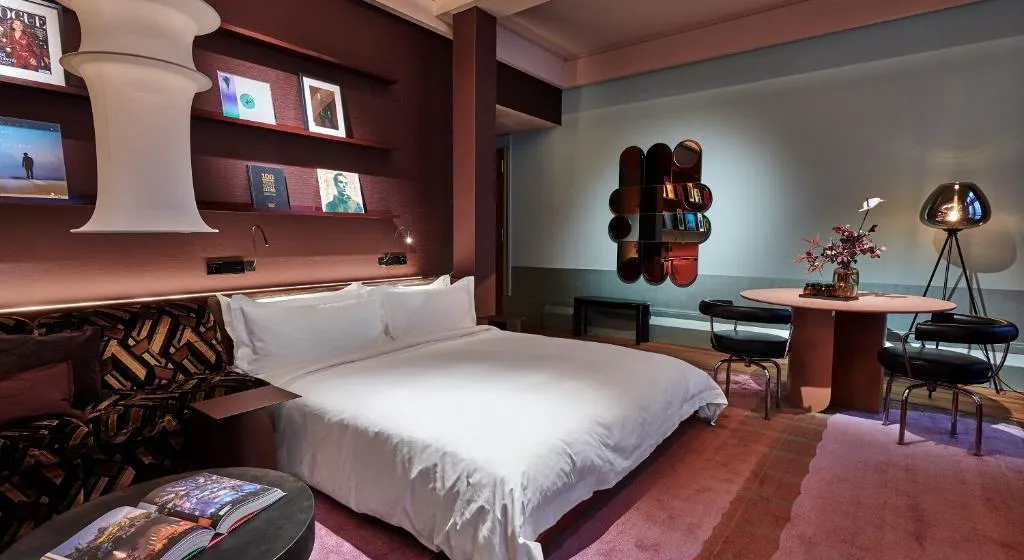 SUITE STANDARD Room, De LEurope Amsterdam, Amsterdam