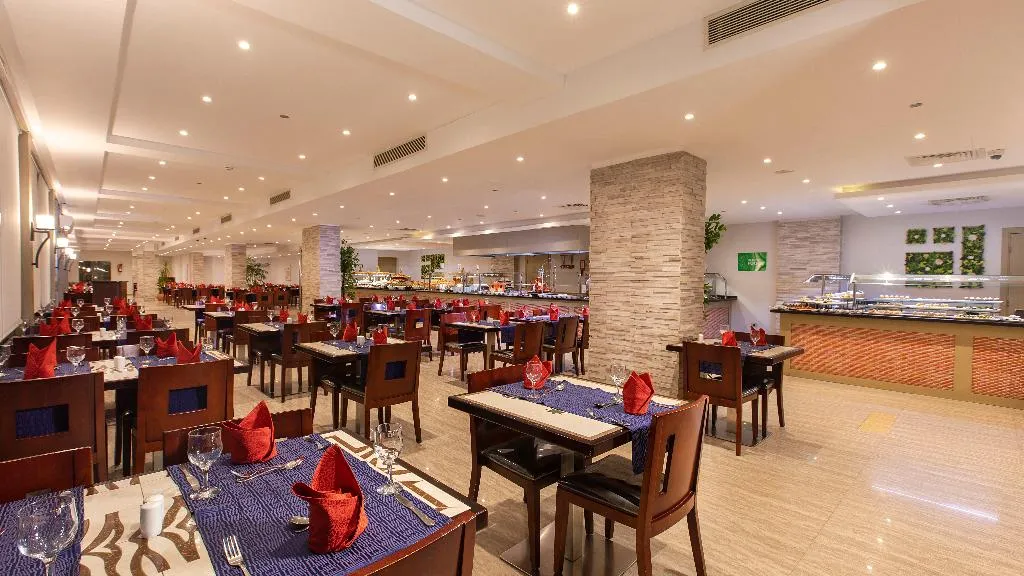 Restaurant, Naama Waves Hotel, Red Sea Riviera