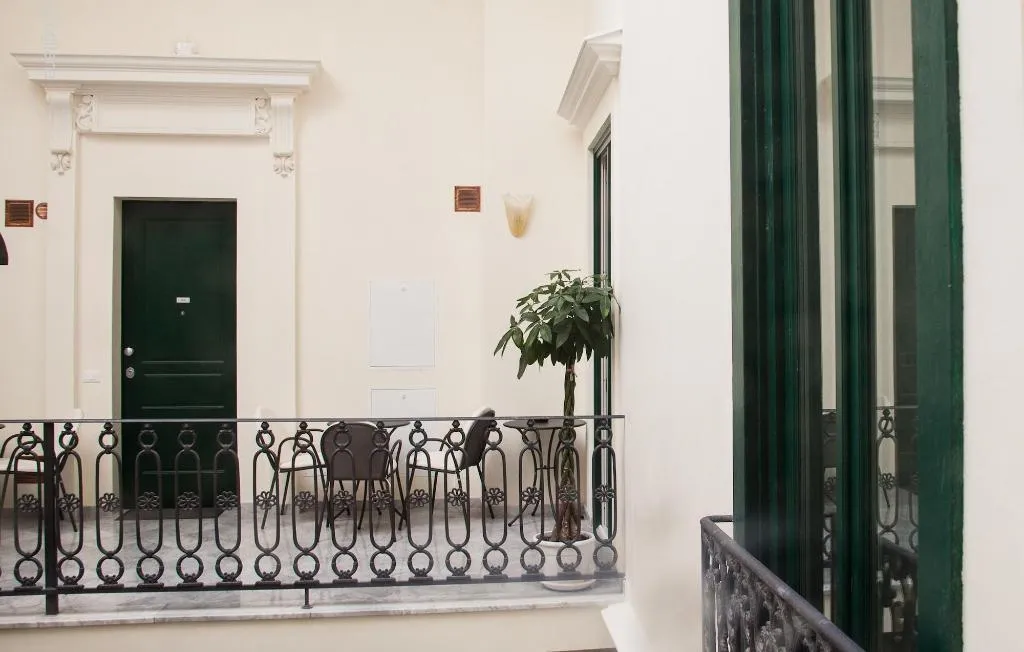 Lobby, Central Gallery Rooms, Palermo