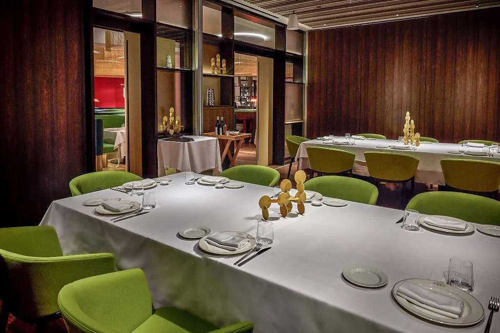 Restaurant, Torre Melina Gran Melia, Barcelona