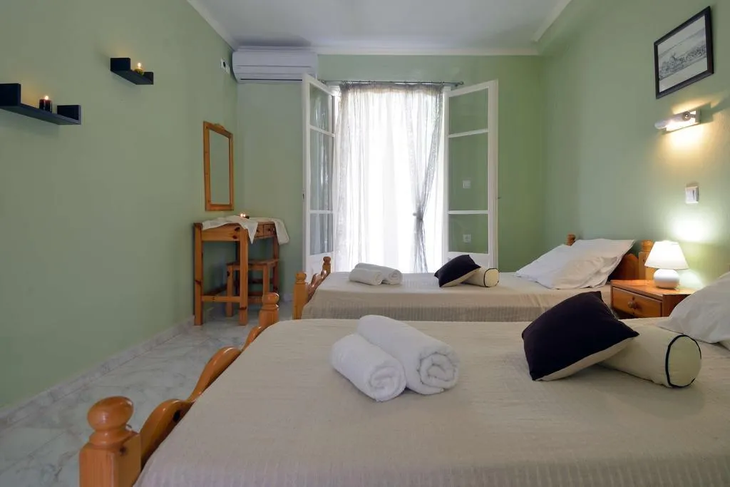 STUDIO STANDARD Room, Damaskis Studios, Corfu