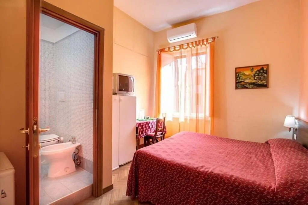 Room, B&B Millyhouse, Naples