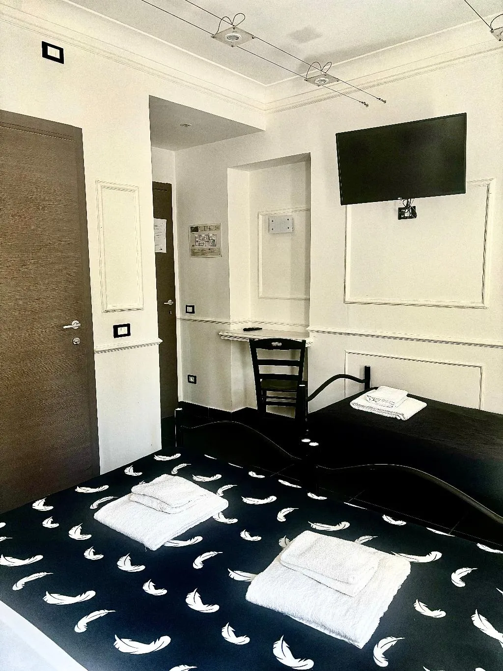 TRIPLE ONE BEDROOM ONE BATHROOM Room, Palace Rome, Rome