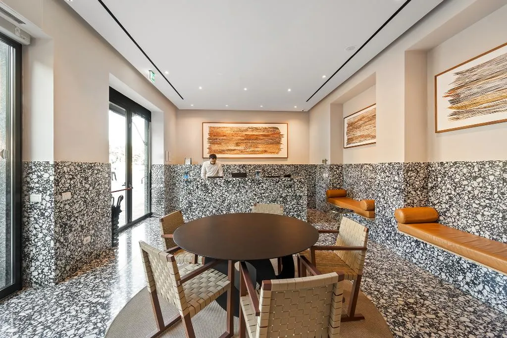 Lobby, Milu Milano, Milan