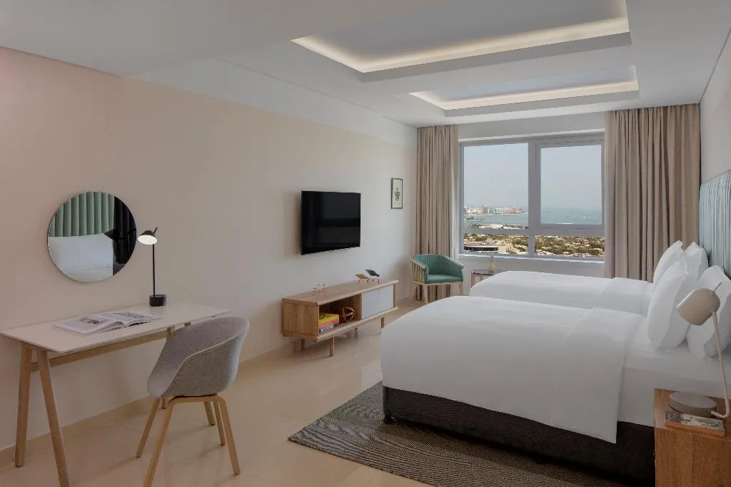 SUITE SEA VIEW KING BED Room, Staybridge Suites Dubai Internet City, Dubai