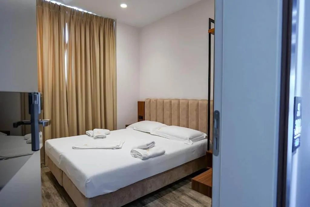 Room, Hotel Semajo, Kavaje