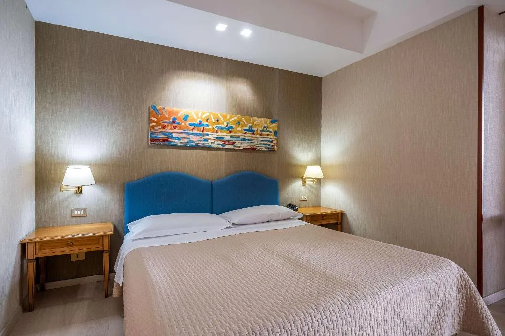 DOUBLE CAPACITY 2 Room, Hotel Rouge et Noir Roma, Rome