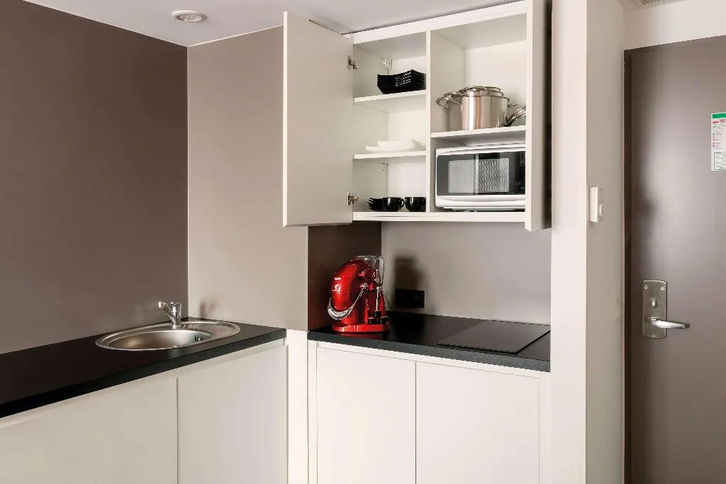 JUNIOR SUITE STANDARD Room, Vienna House Easy by Wyndham Cracow, Krakow