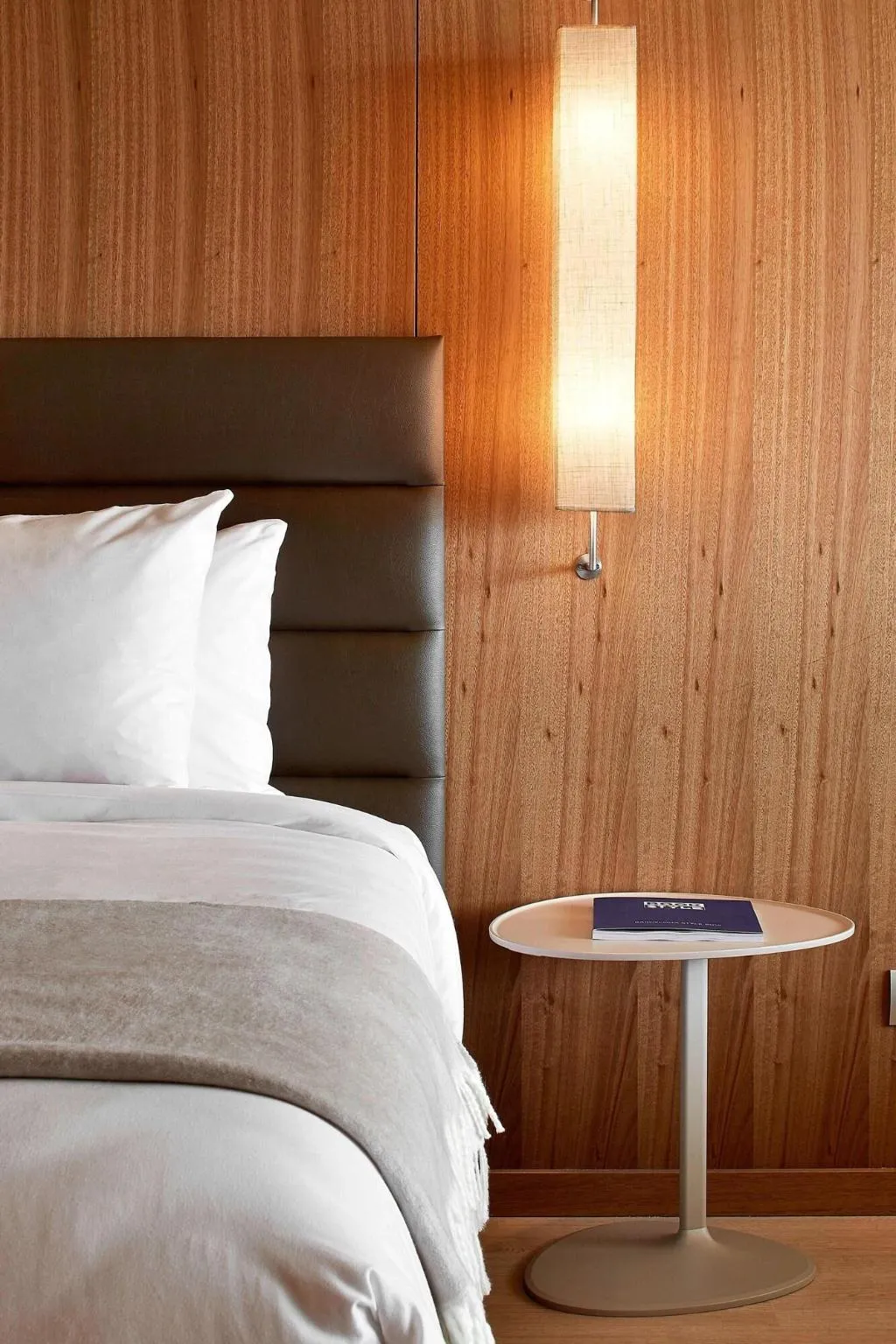 DOUBLE SUPERIOR KING BED Room, AC Barcelona Diagonal D'Illa, Barcelona