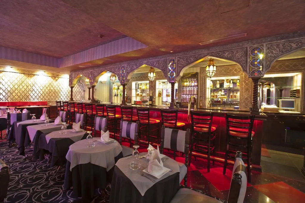 Restaurant, Broadway, Dubai