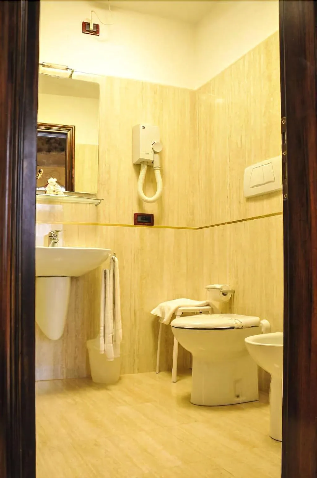 Room, Ca Amadi, Venice