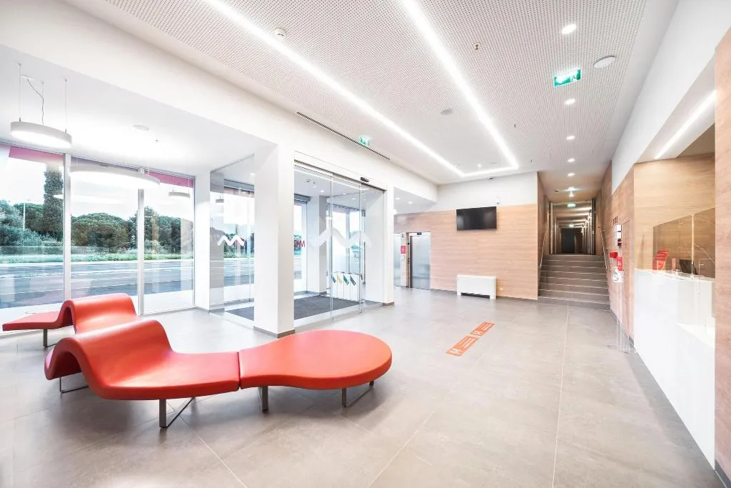 Lobby, Moov Hotel Oeiras, Lisbon