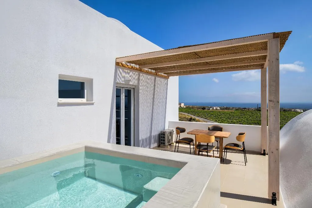 SUITE WITH JACUZZI Room, Aelia Luxury Suites, Santorini