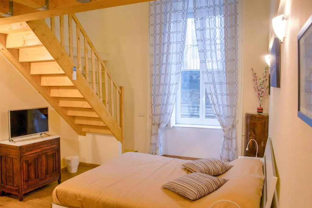 Room, La Cattedrale Bed & Breakfast, Naples