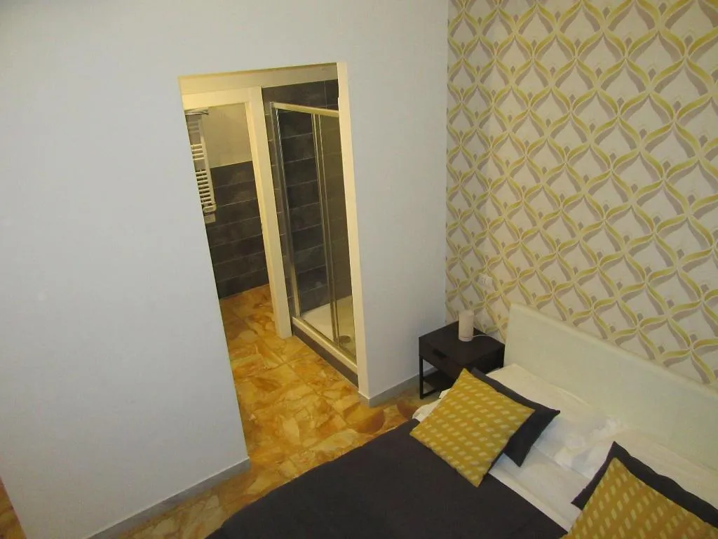 Room, B&B Rettifilo, Naples