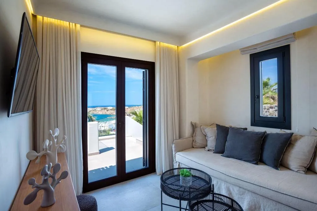 SUITE SUPERIOR WITH PRIVATE POOL Room, Tropicana Hotel, Mykonos