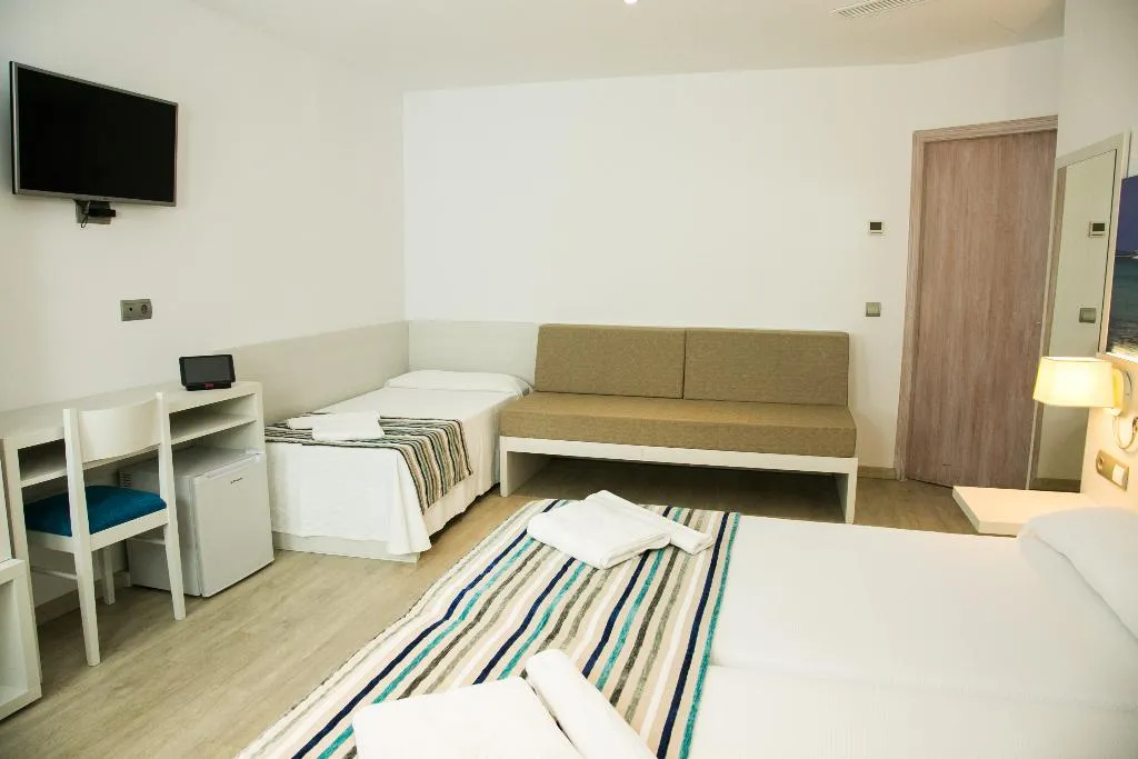 TRIPLE STANDARD Room, Hotel Rosales Formentera, Ibiza