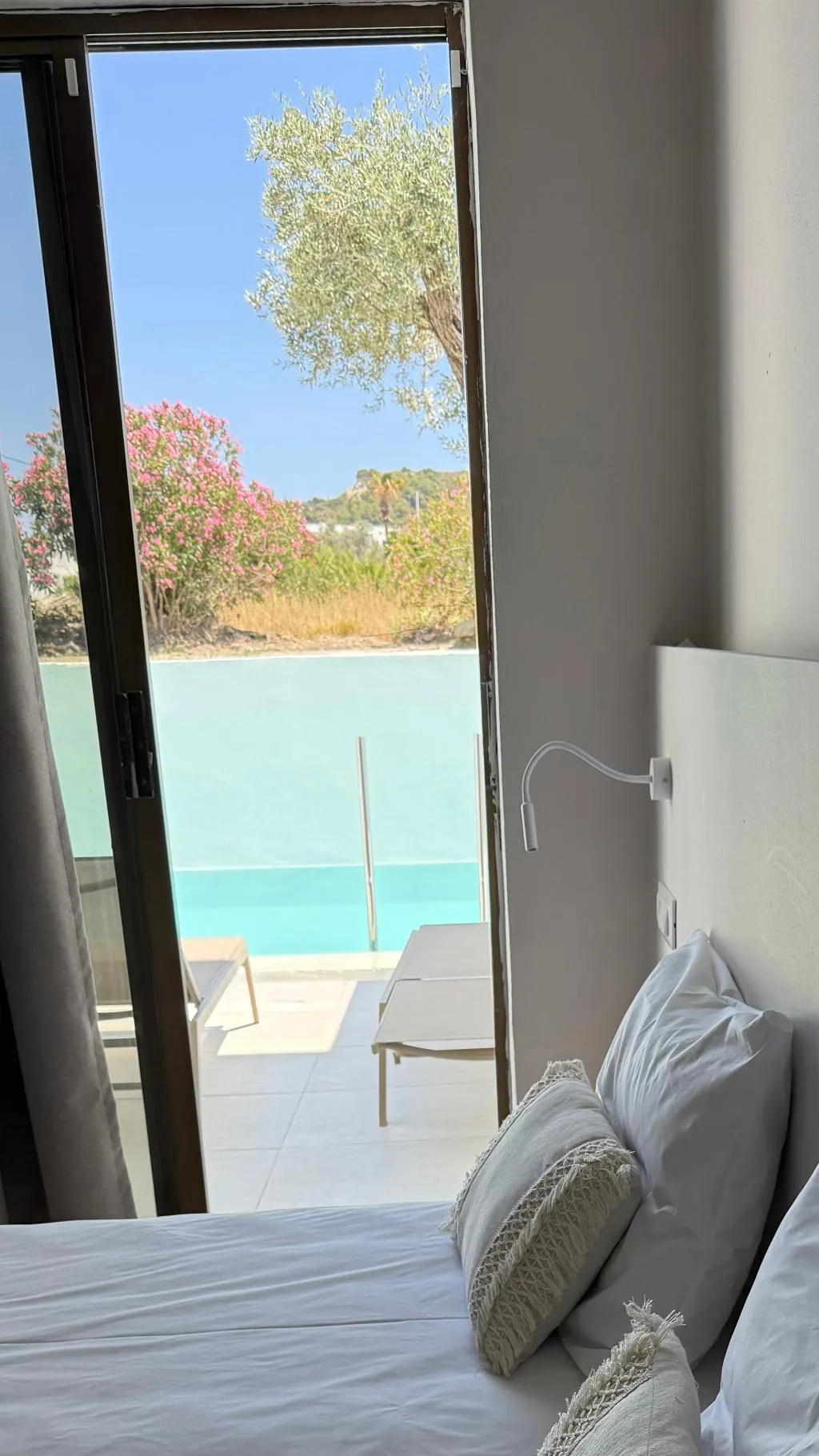 DOUBLE DELUXE Room, Nikos BnB, Rhodes