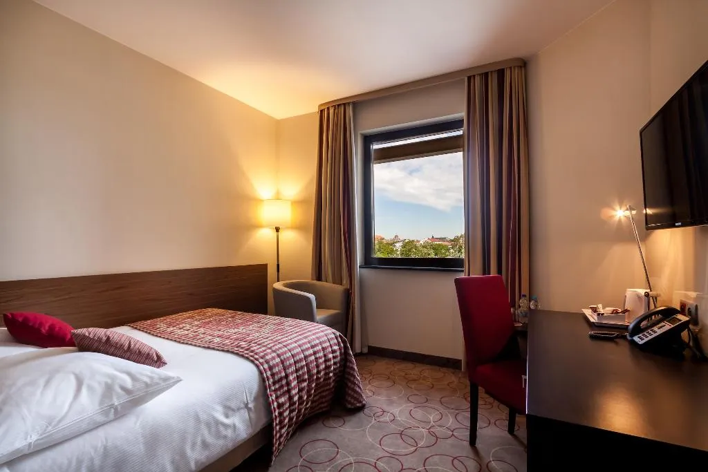 SINGLE STANDARD Room, Qubus Hotel Krakow, Krakow