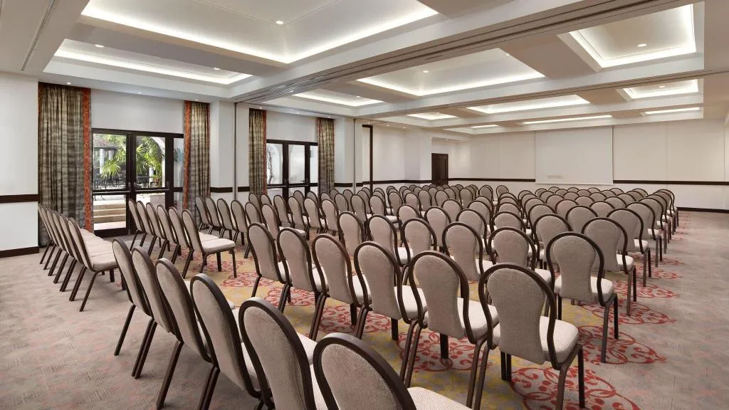Conferences, Pine Cliffs Gardens, Algarve