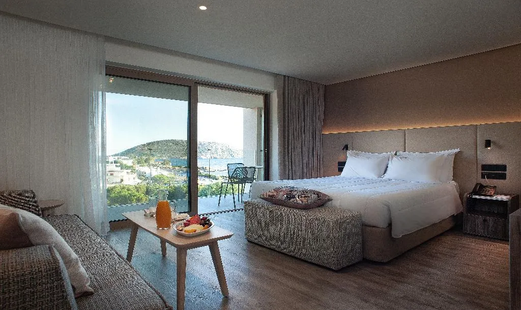 TRIPLE SIDE SEA VIEW Room, Vincci EverEden, Athens