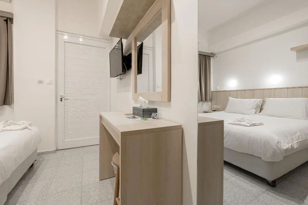 DOUBLE STANDARD Room, Iakinthos, Tsilivi Beach, Zante