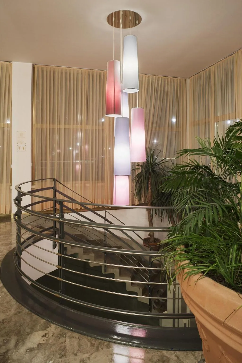 Lobby, Reginna Palace, Naples