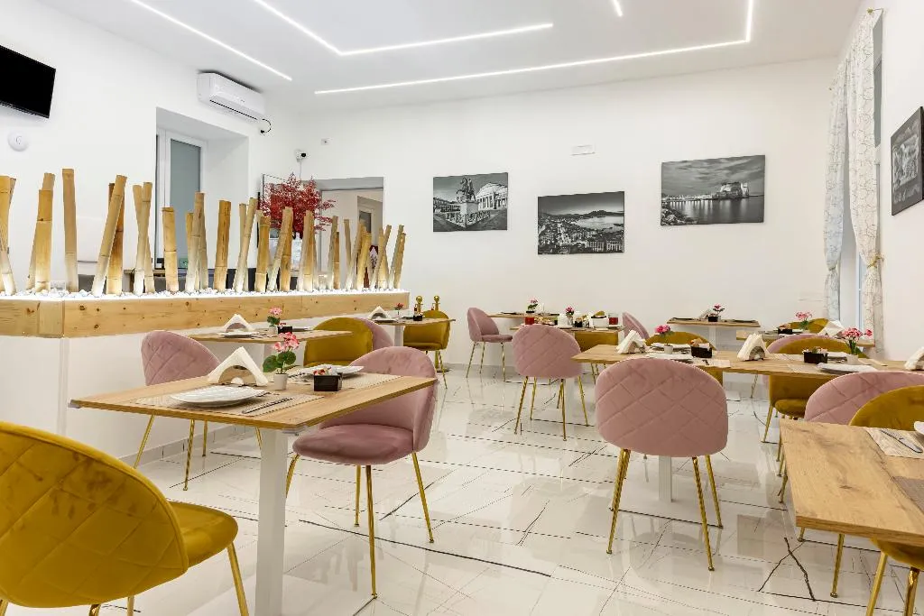 Restaurant, Palazzo Sant'Arcangelo, Naples