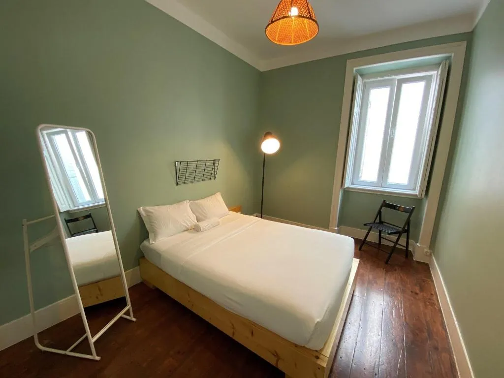 DOUBLE GRAND Room, Green Heart Hostel, Lisbon