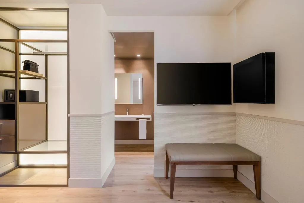 Room, AC Madrid Los Vascos, Madrid