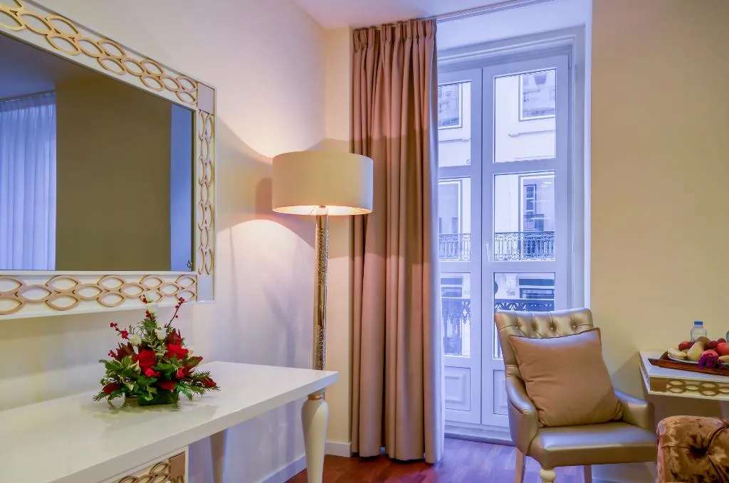 SUITE STANDARD Room, Hotel Borges Chiado, Lisbon