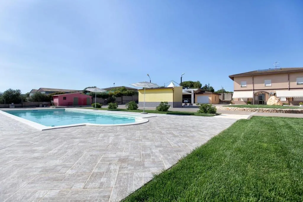 Sports and Entertainment, Il Sole, Cagliari